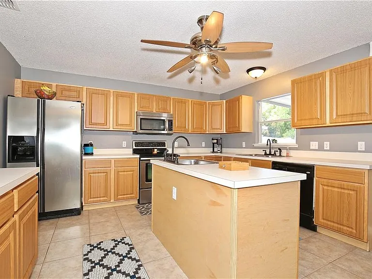 10463 Laxton St — Photo 23