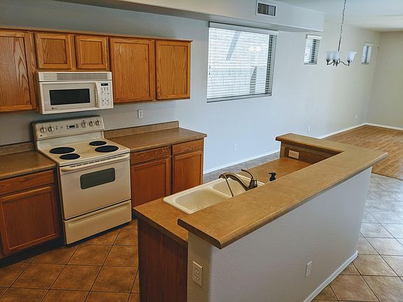 5th image of 5245 E Hilton Ave