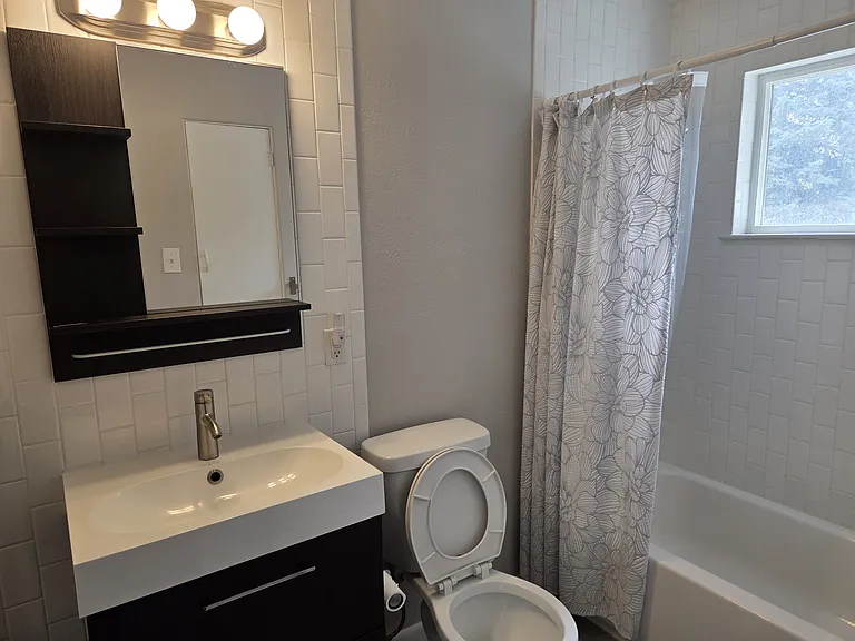2741 Hazel Ct #2741 — Photo 8