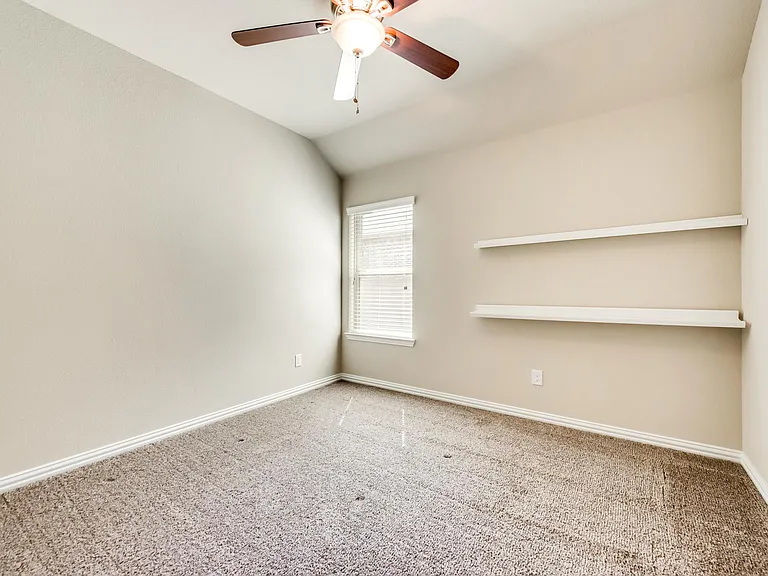 1312 Nacona Dr — Photo 20