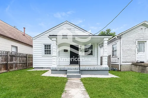 927 W Whitney Ave Photo 1