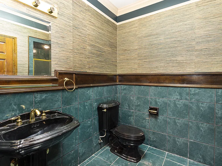 620 Quintard Ave #1 — Photo 23
