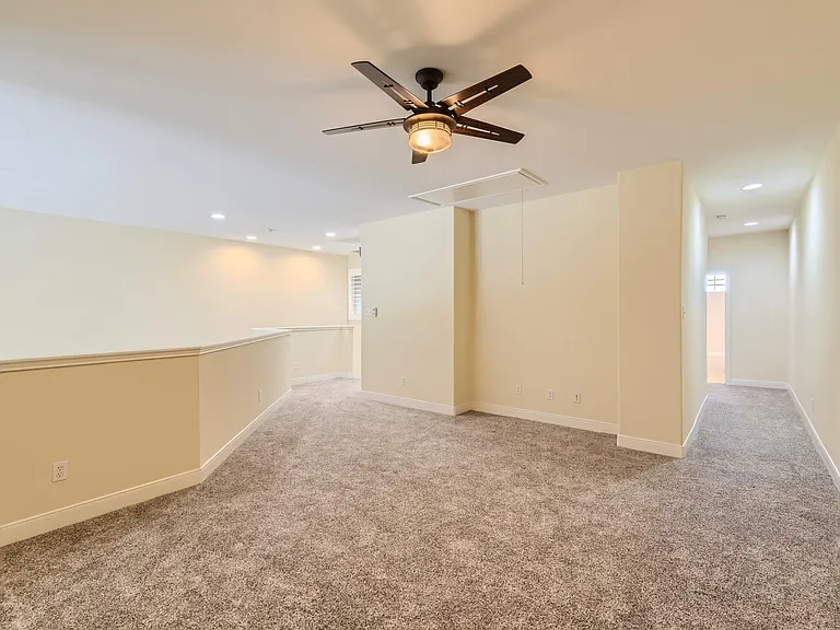 2210 Onion Creek Pkwy #402 — Photo 21