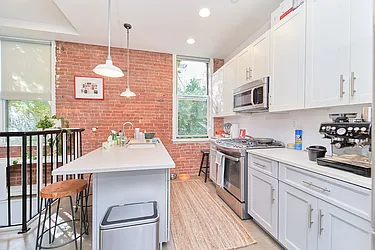 Rented by Living New York