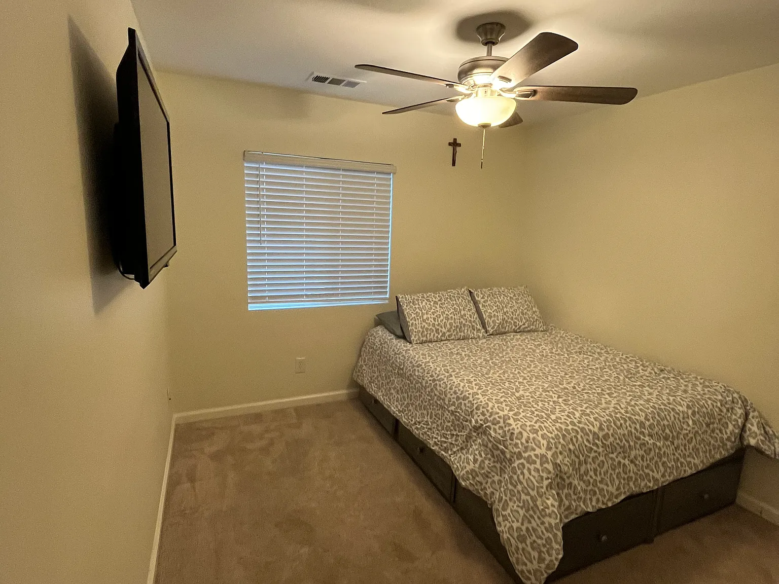 10976 Remington St — Photo 3