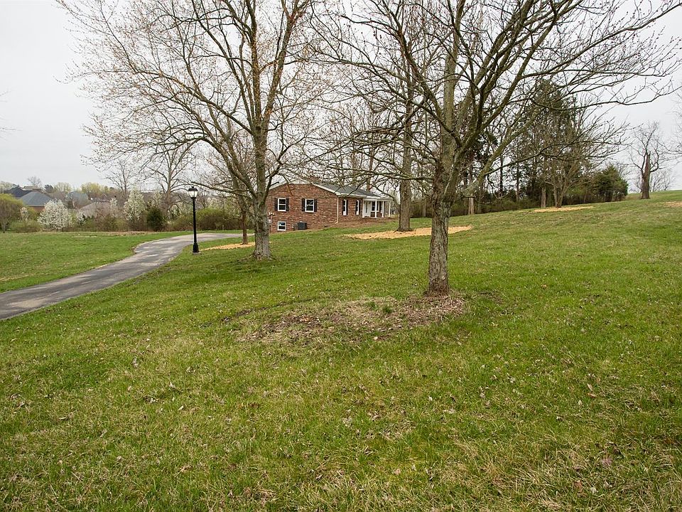 1st image of 564 Cardwell Ln