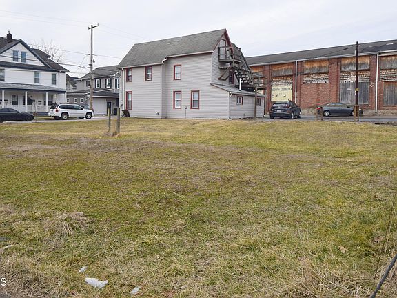 4th image of 319323 Catherine St