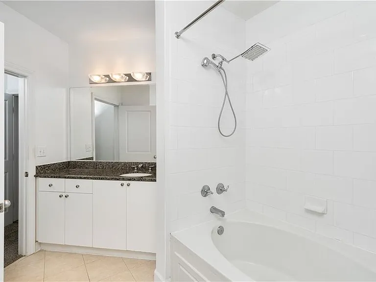 2626 Peachtree Rd NW #1008 — Photo 22