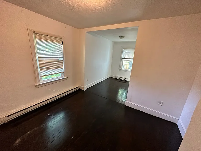 3154 Stockton St — Photo 6