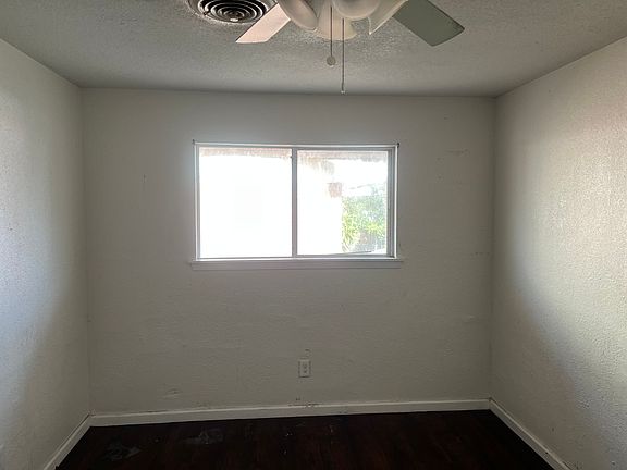 4th image of 3706 Brushwood Ln