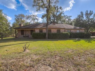 88 Wood Lodge Dr, Huntsville, TX 77320