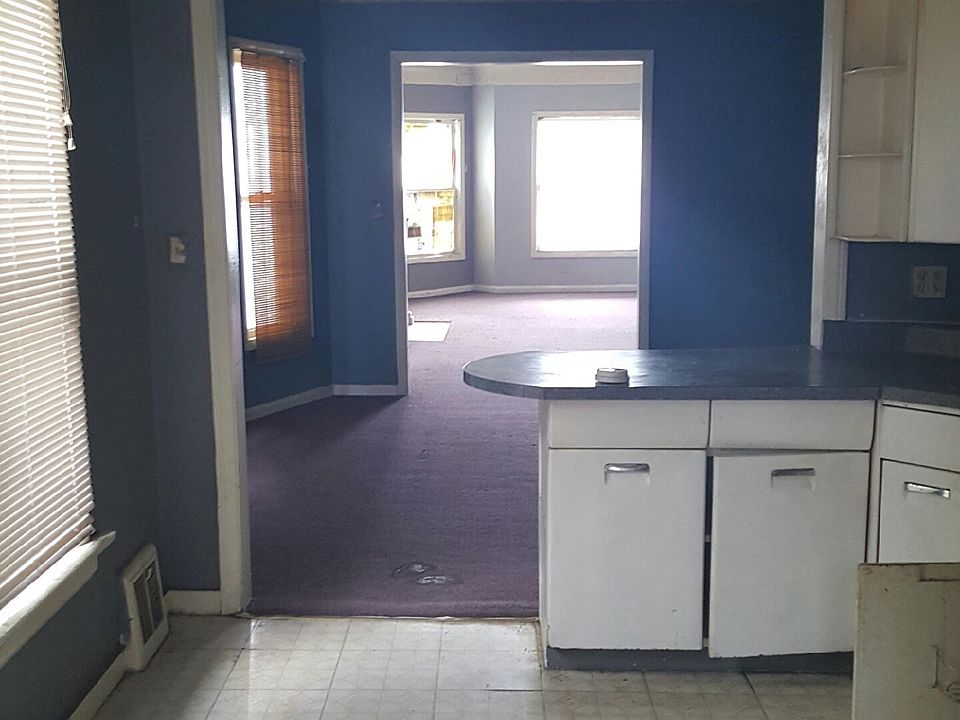 2nd image of 662 Walbridge Avenue # Lower Floor