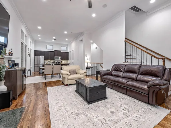 3205 Maxroy St, Houston, TX 77008