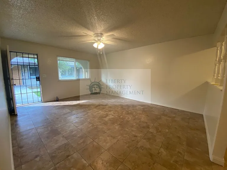 4281 N Chestnut Ave #102 — Photo 5