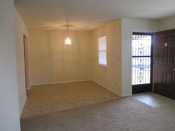 LIVING & DINING ROOM