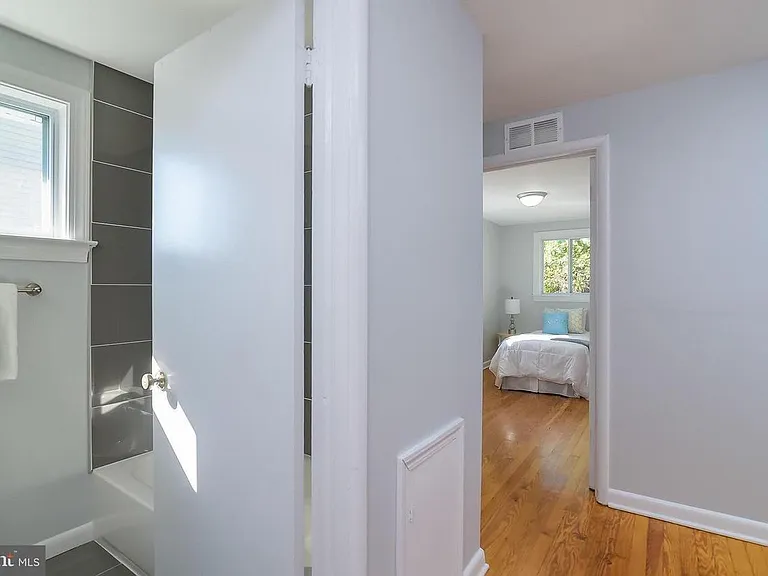 2106 S Lowell St — Photo 12