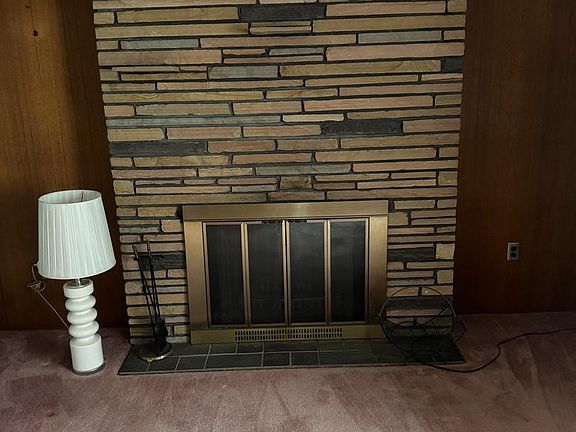 5th image of 1429 County Line Rd