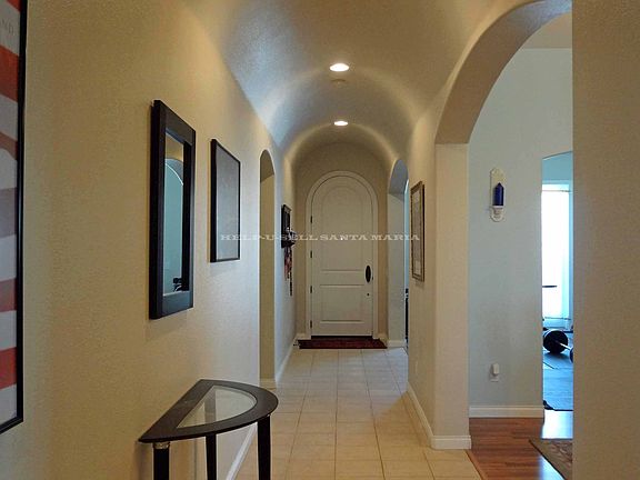 Tile Entry and Hallway