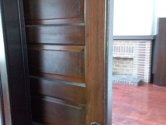 3rd image of 2347 Klemm St Floor 2