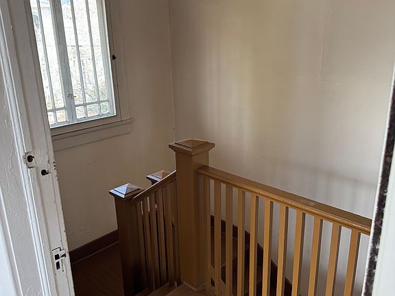 5th image of 3900 Delgado Dr #1