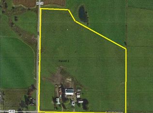 10370 Middle Rd, Sardinia, NY 14055