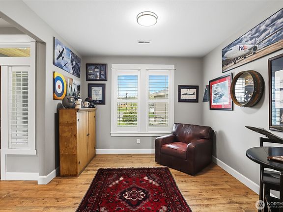 3rd image of 4890 Castleton Road SW