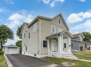 33 Ledgewood Ave, Netcong, NJ 07857