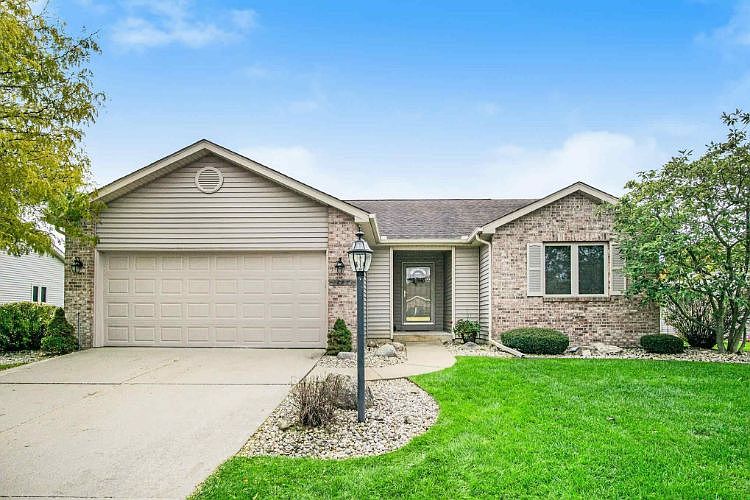 1st image of 17854 Bay Winds Dr