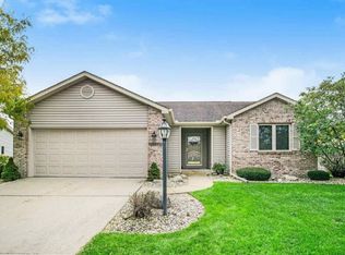 17854 Bay Winds Dr, South Bend, IN