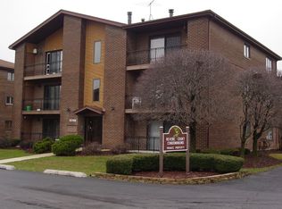 15700 Revere Ct APT B, Oak Forest, IL 60452