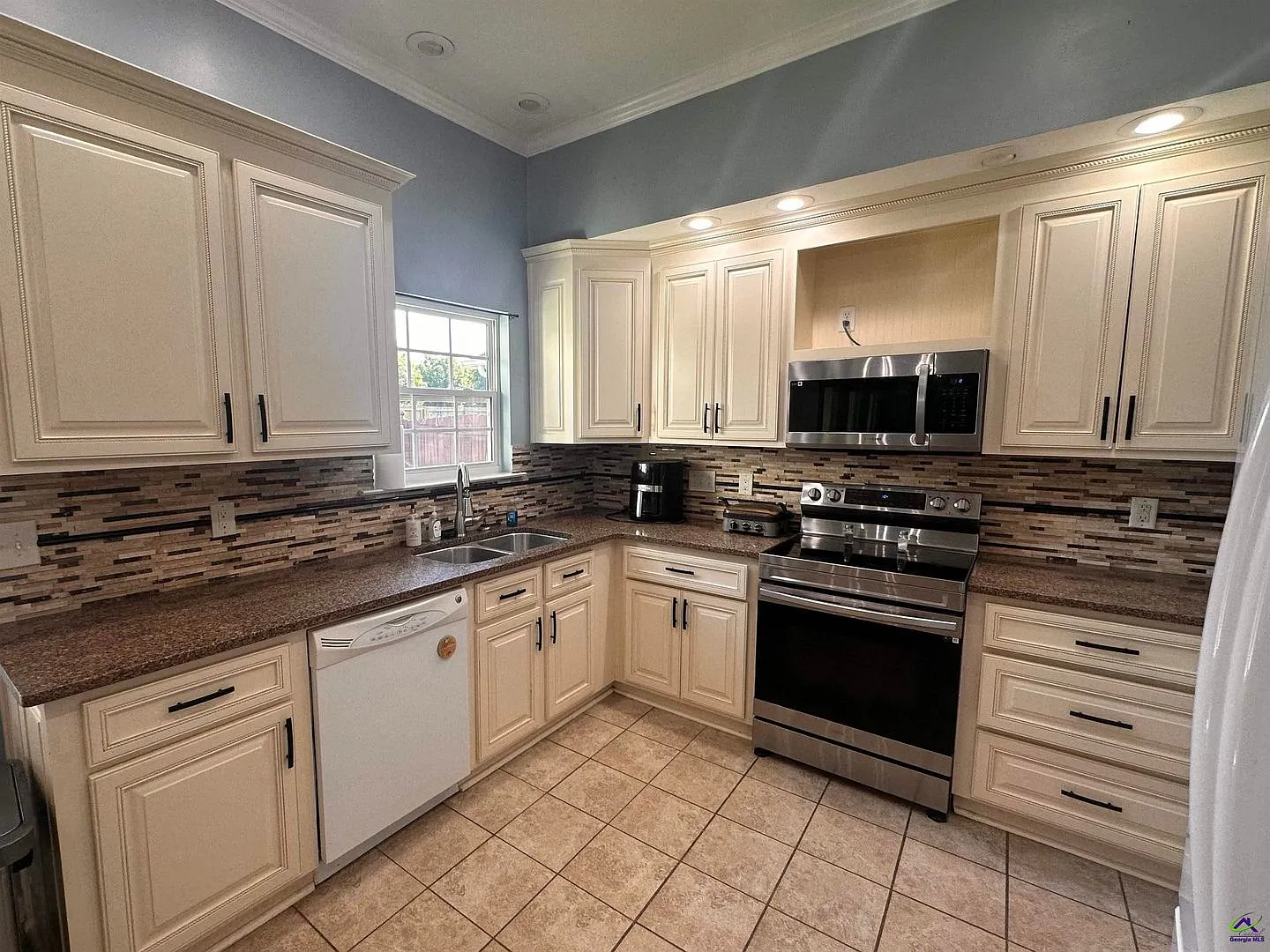 107 Cottage court — Photo 4