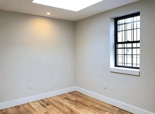 Rented by Lodger Corp | media 51