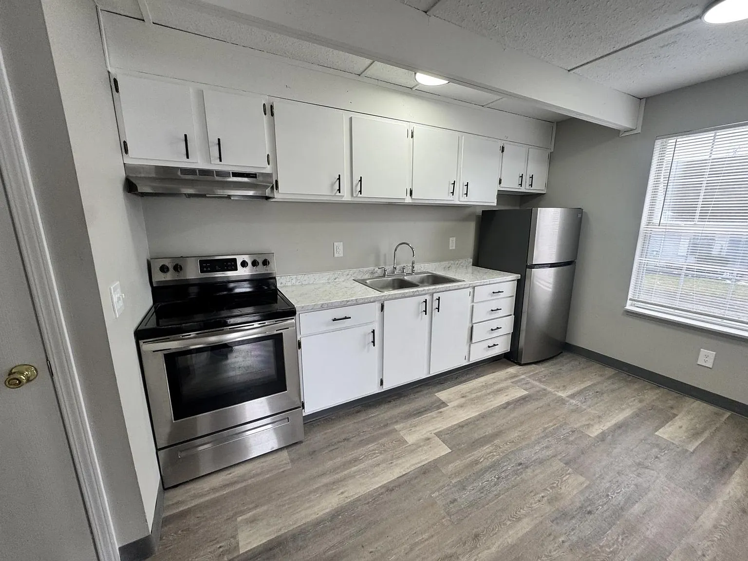Brookside Court Townhomes — Photo 4