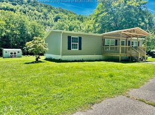 257 Mile Fork Rd, Charleston, WV 25312