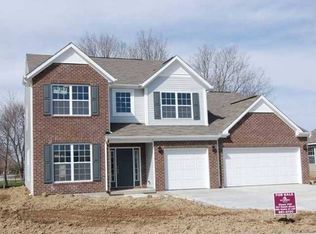 5890 Oakhaven Dr, Greenwood, IN 46142