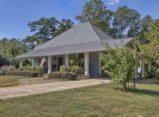 345 W 3rd St, Ridgeway, SC 29130