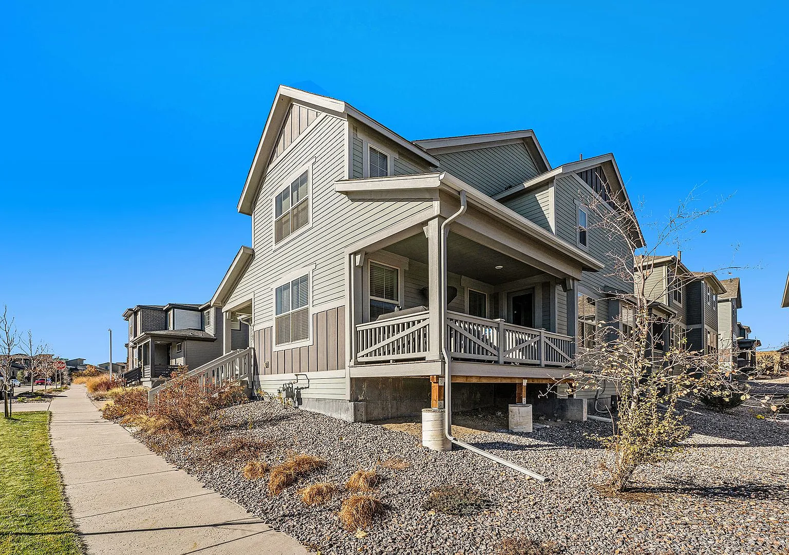 Beautiful Home in Sterling Ranch — Photo 3