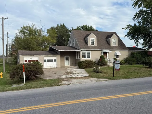 108 N 1st St, Edina, MO 63537