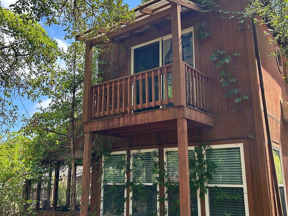 2nd image of 1560 Tern Court SW