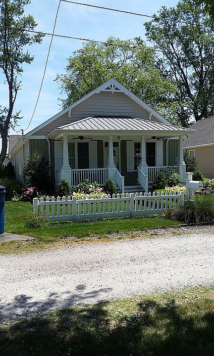 1st image of 2081 S Bayview Dr
