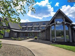 3015 Roundhill Spur, Akron, OH 44333