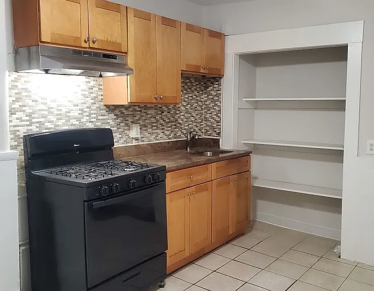182 Walnut Ave #2 — Photo 2