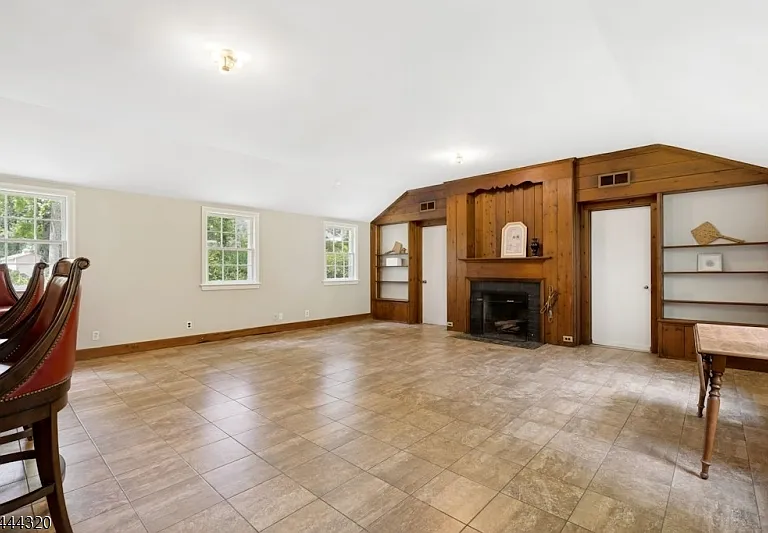 62 Gaston Rd — Photo 5
