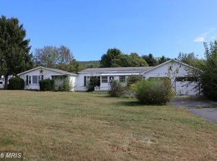 9439 Mentzer Gap Rd, Waynesboro, PA 17268