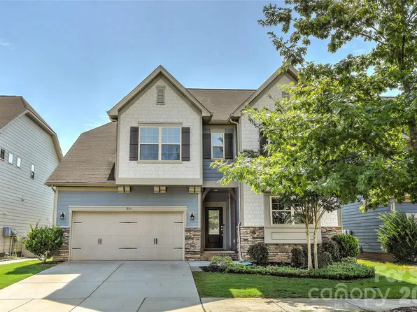 1036 Easley St, Waxhaw, NC 28173
