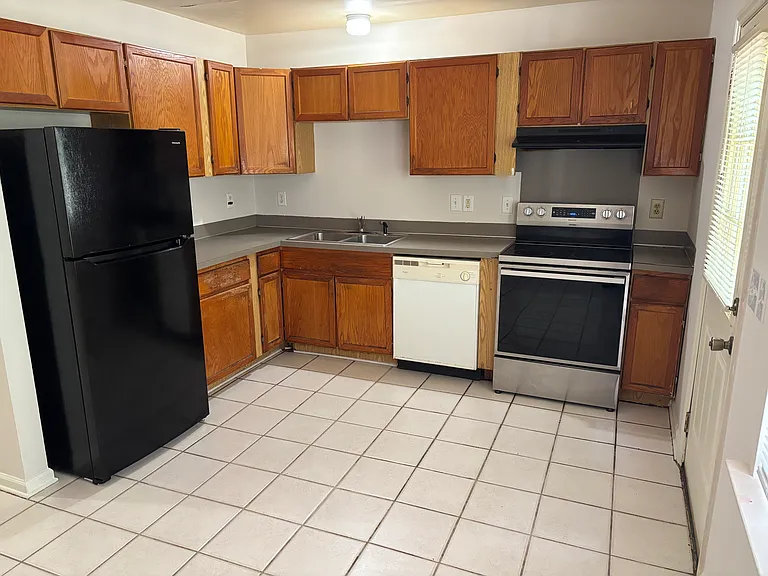 2829 Bobwhite Cir #A — Photo 5
