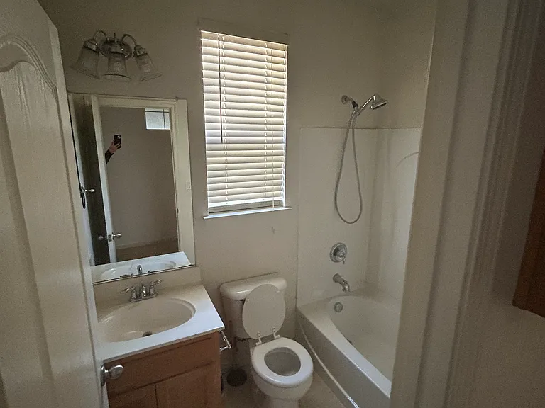 5662 Oakwood Dr — Photo 6