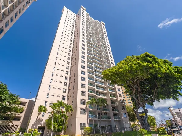 1450 Young St APT 2701, Honolulu, HI 96814