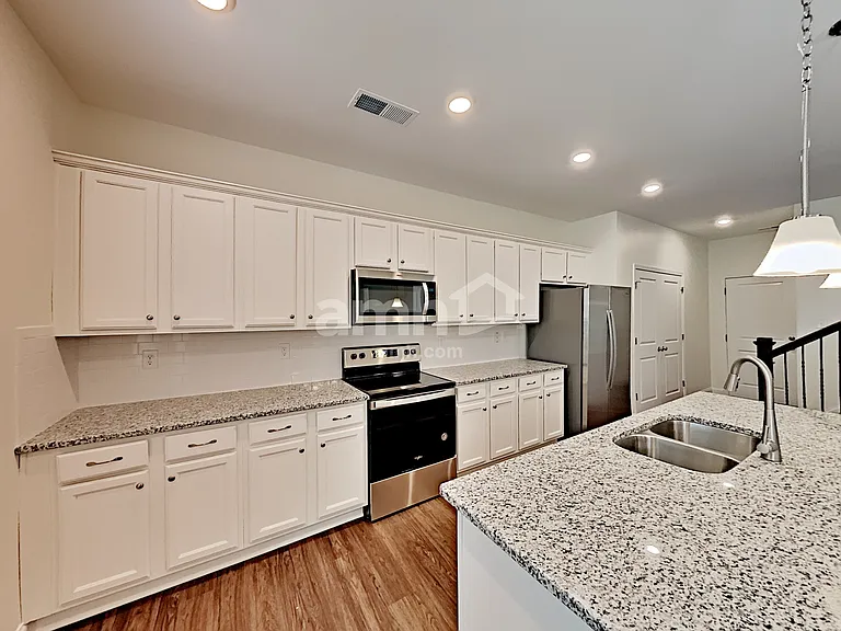 4906 Durant Ct — Photo 4