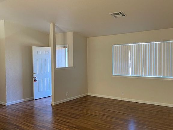 2nd image of 1243 Whistling Dr